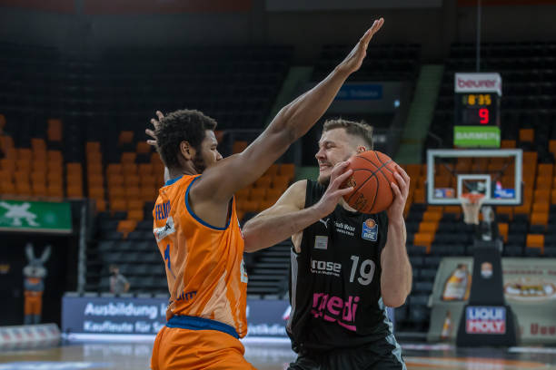 涯中的一个 涯中的一个